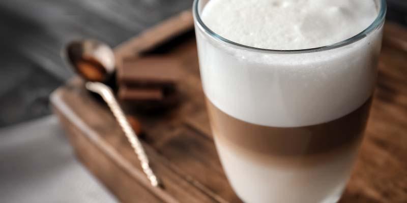 8 soorten melk voor bij je koffie! 